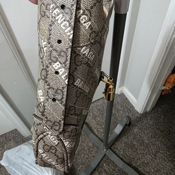 Balenciaga x Gucci Calab.Beige Shoulder Bag. NWOT. - Picture 12 of 14